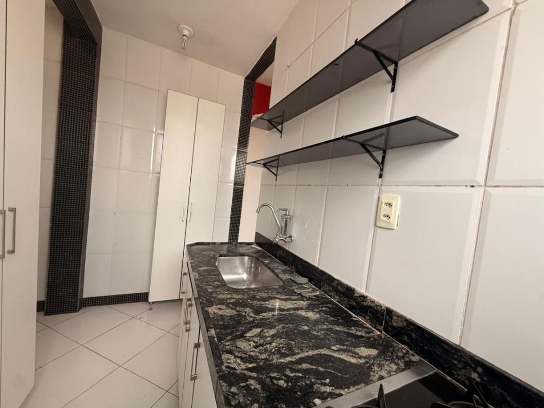 Apartamento, Floresta, 2 Quartos, 0 Vaga