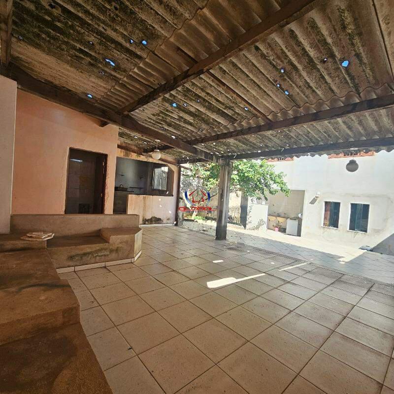 Casa, Ouro Preto, 4 Quartos, 2 Vagas, 2 Suítes