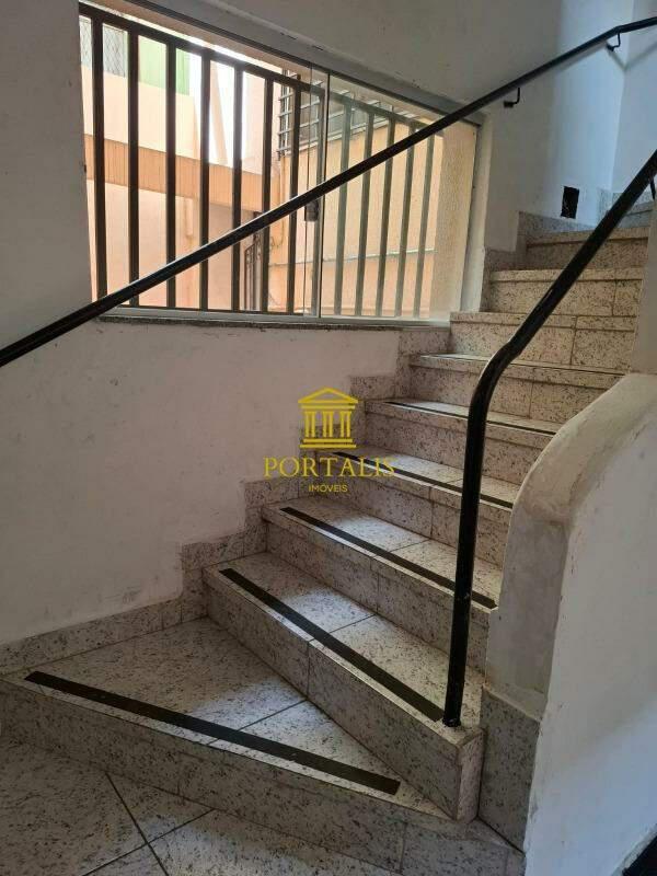 Apartamento, Floresta, 2 Quartos, 0 Vaga