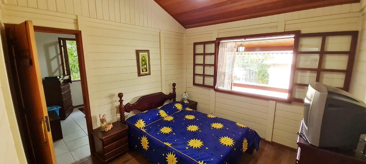 Fazenda, Quarenta e Dois, 4 Quartos, 12 Vagas, 1 Suíte