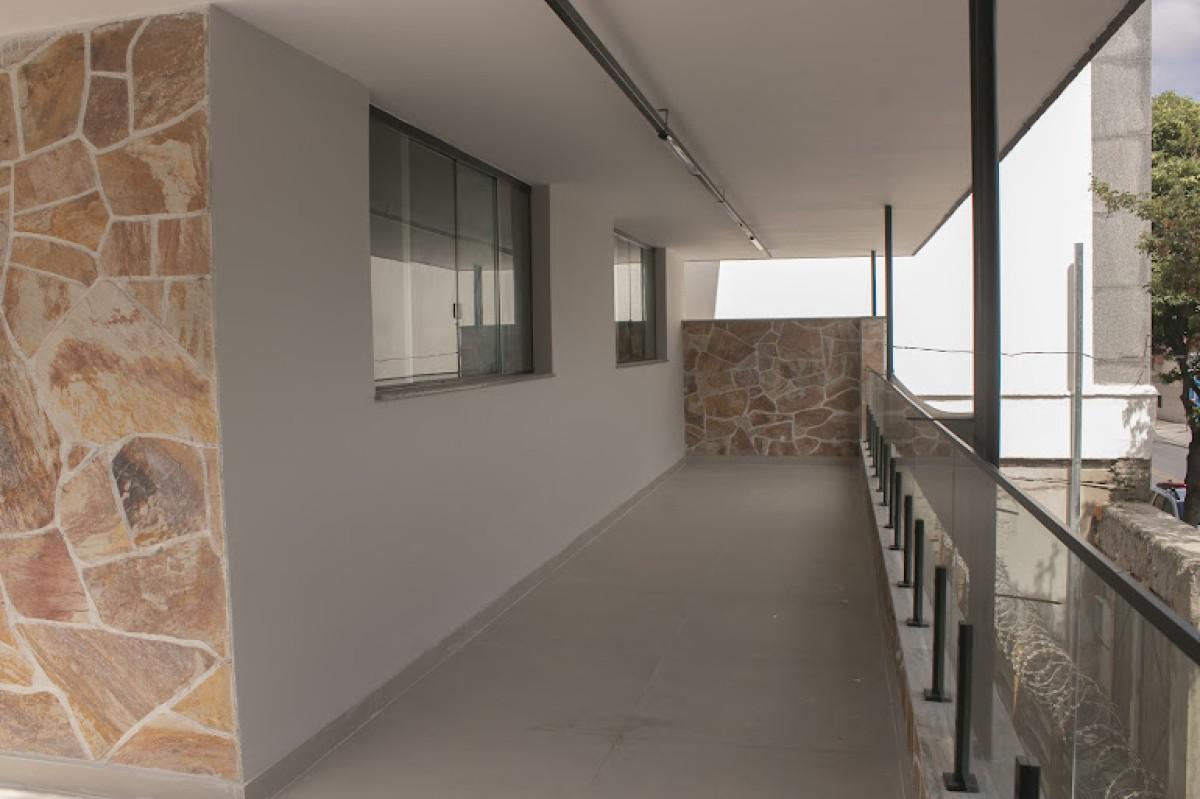 Casa Comercial, Colégio Batista, 5 Quartos, 0 Vaga