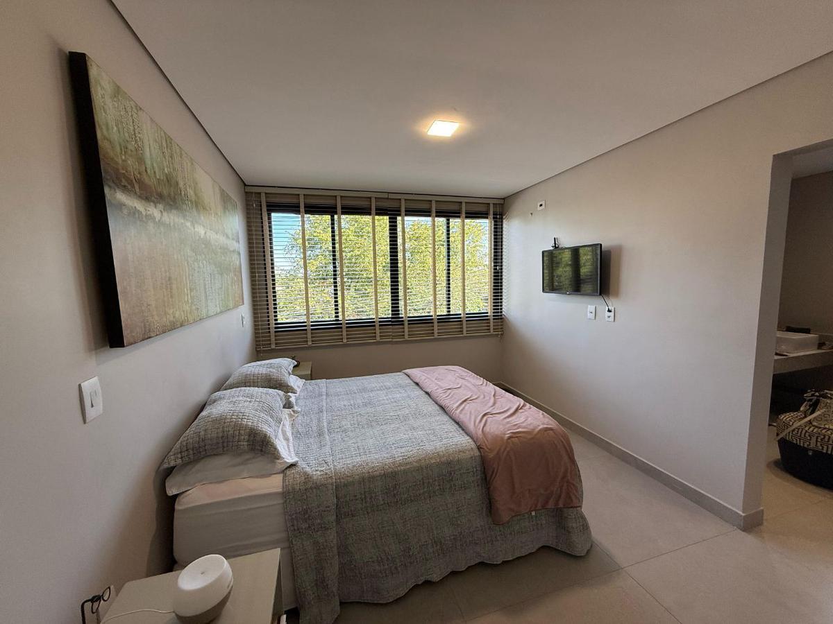 Casa, Trevo, 3 Quartos, 2 Vagas, 3 Suítes