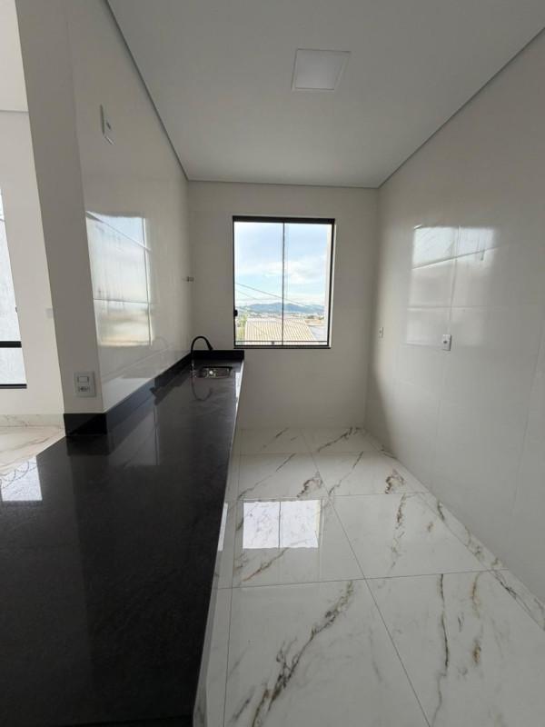 Casa, Novo Centro, 3 Quartos, 2 Vagas, 1 Suíte
