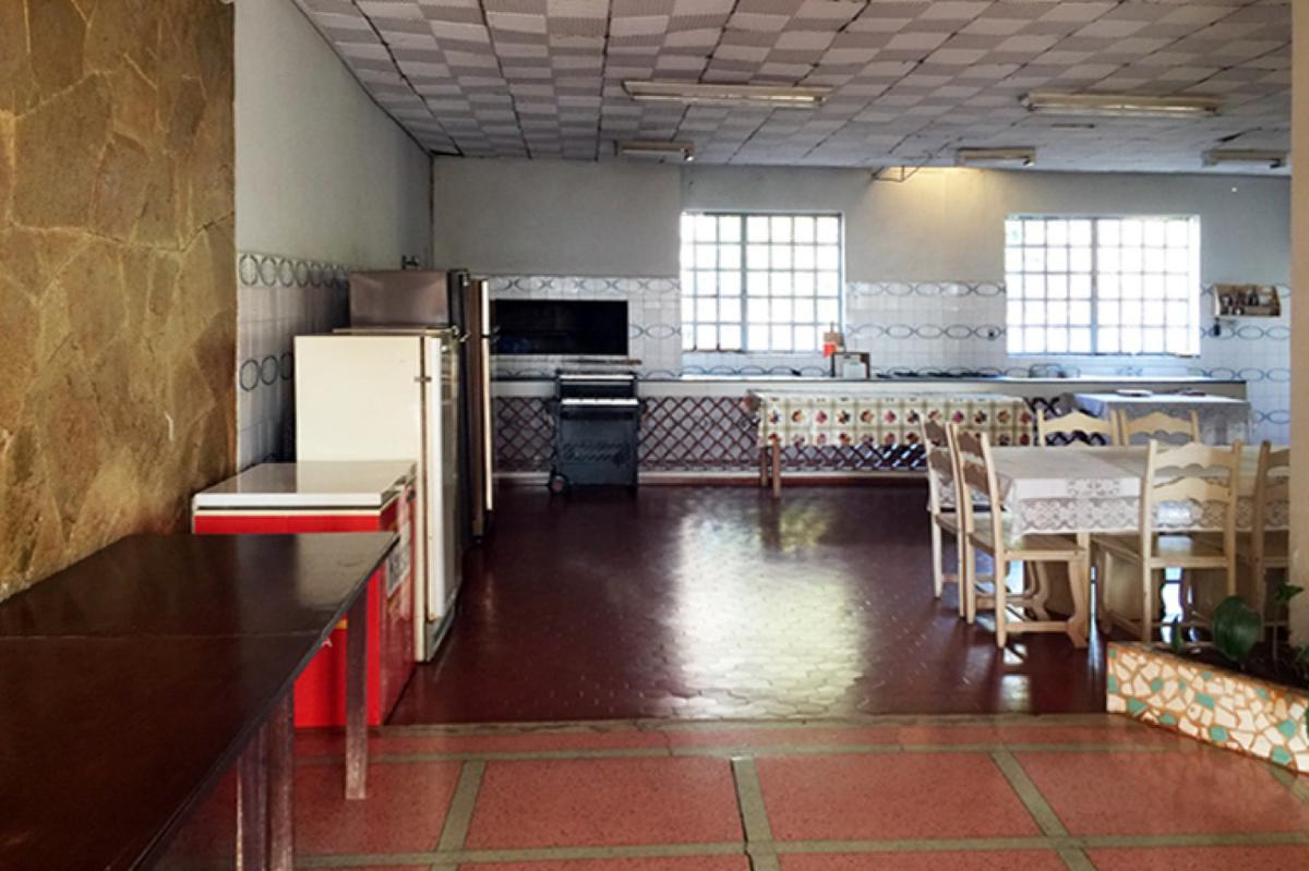 Casa, Várzea, 4 Quartos, 5 Vagas, 2 Suítes