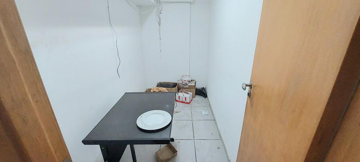 Andar, Savassi, 0 Quarto, 1 Vaga