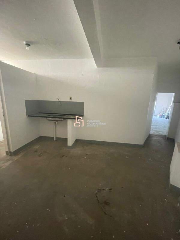 Loja, Barreiro, 1 Vaga