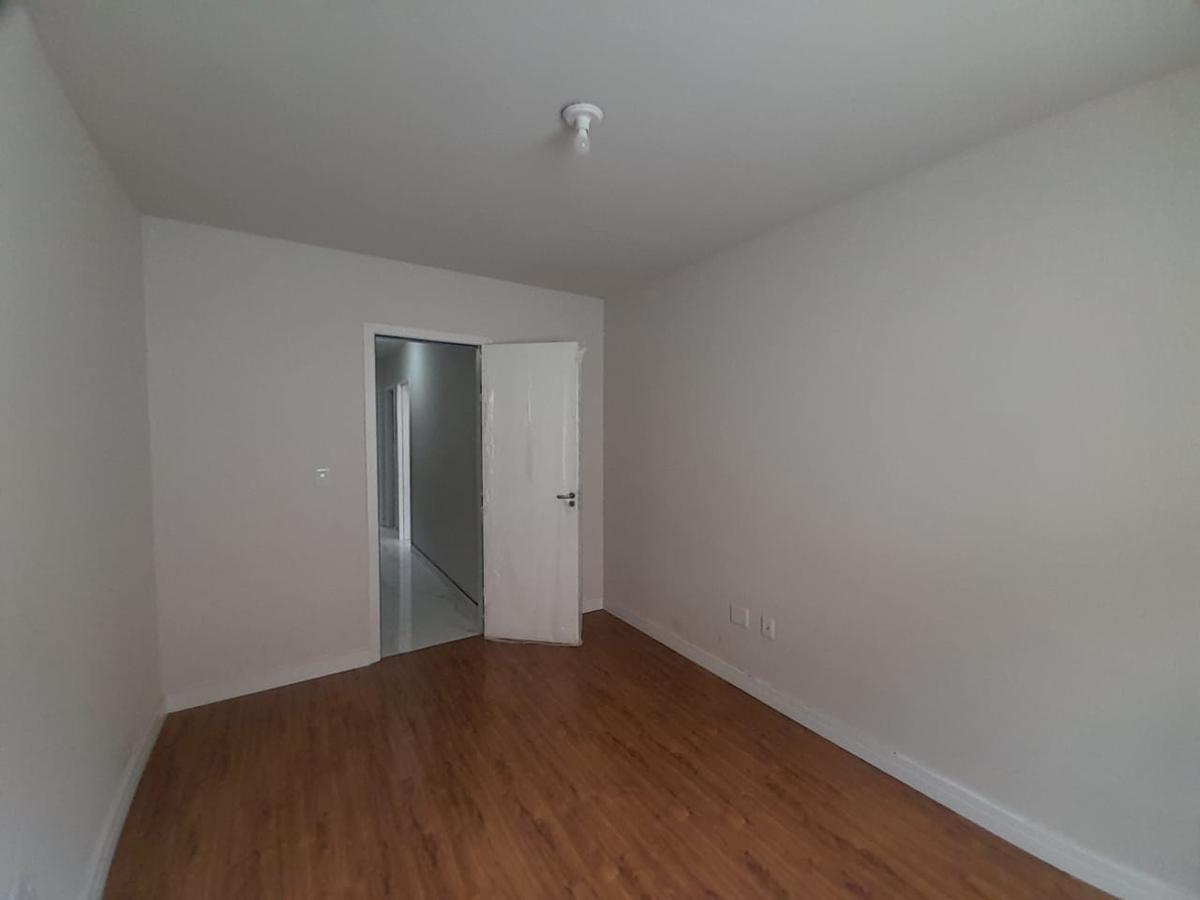 Casa, Floramar, 3 Quartos, 2 Vagas, 1 Suíte