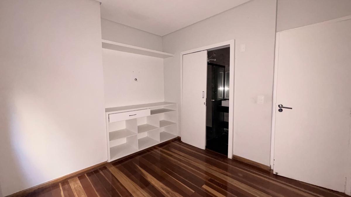 Apartamento, Luxemburgo, 4 Quartos, 1 Vaga, 1 Suíte