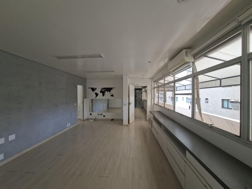 Sala, Savassi, 0 Quarto, 4 Vagas