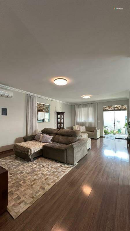 Casa, Boa Esperança, 4 Quartos, 5 Vagas, 4 Suítes