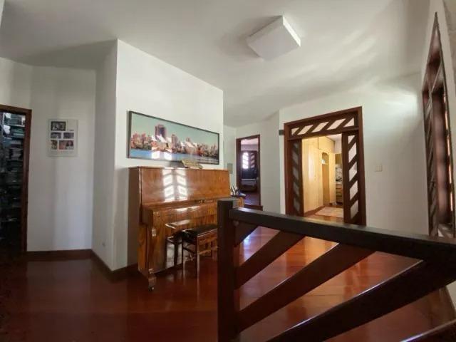 Casa, Castelo, 4 Quartos, 5 Vagas, 1 Suíte