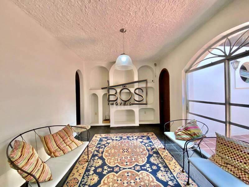 Casa, Sion, 4 Quartos, 6 Vagas, 1 Suíte