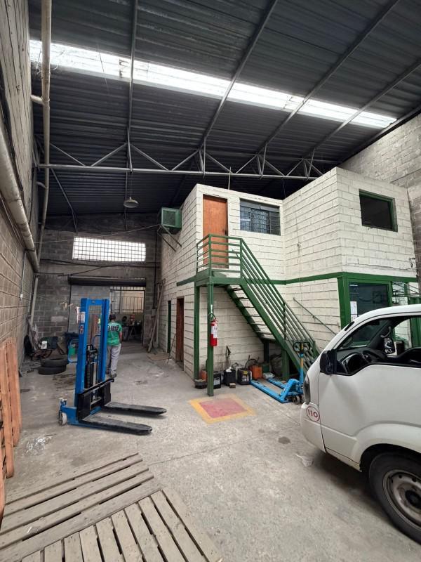 Galpão, Jardinópolis, 3 Quartos, 4 Vagas