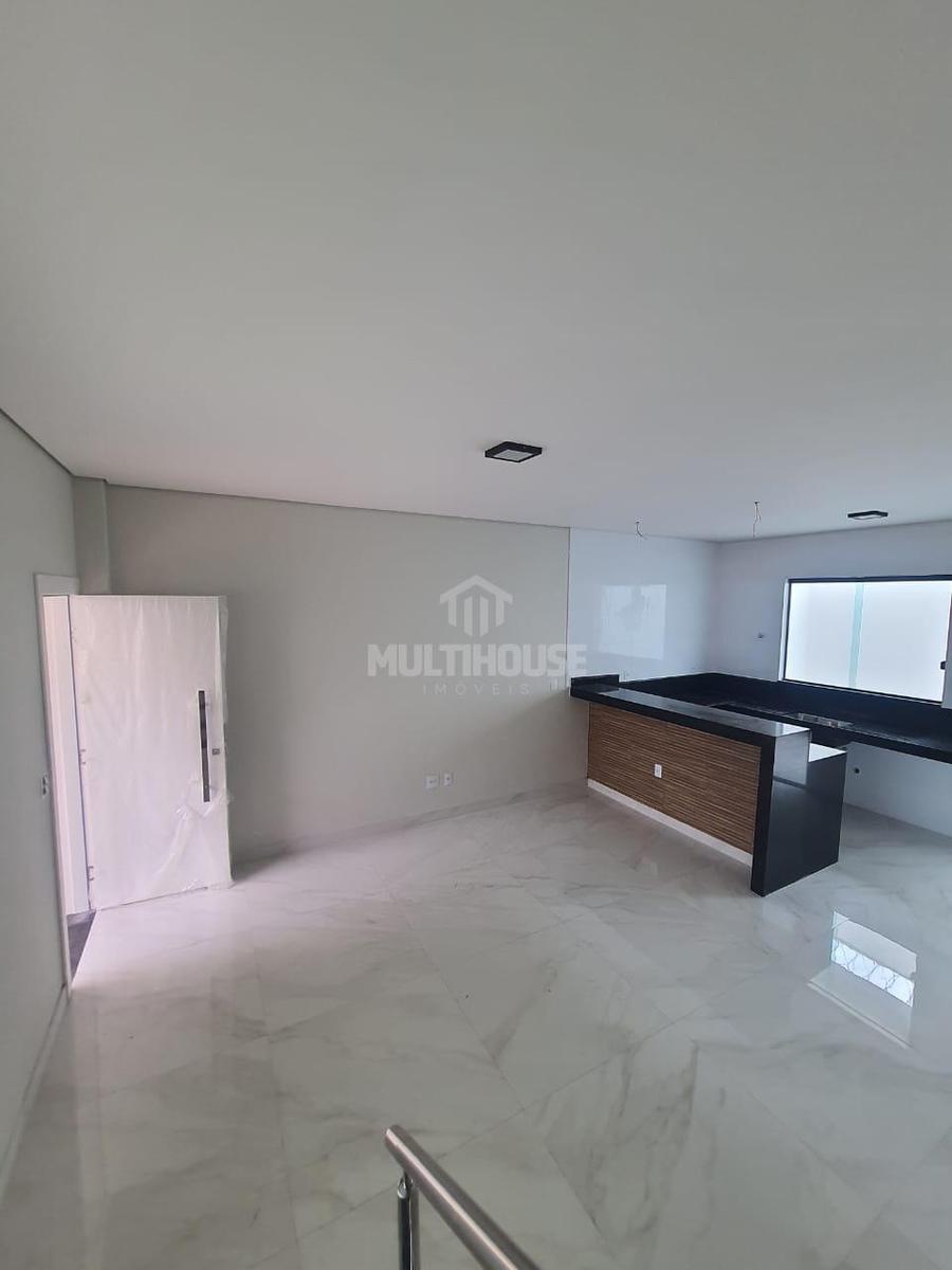 Casa, Jardim Leblon, 3 Quartos, 0 Vaga, 1 Suíte