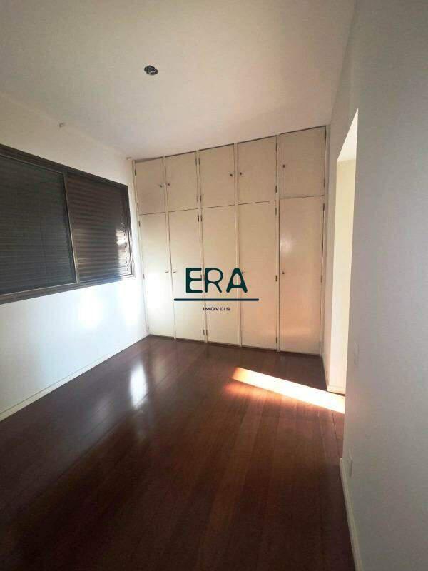 Cobertura, Funcionários, 5 Quartos, 4 Vagas, 4 Suítes