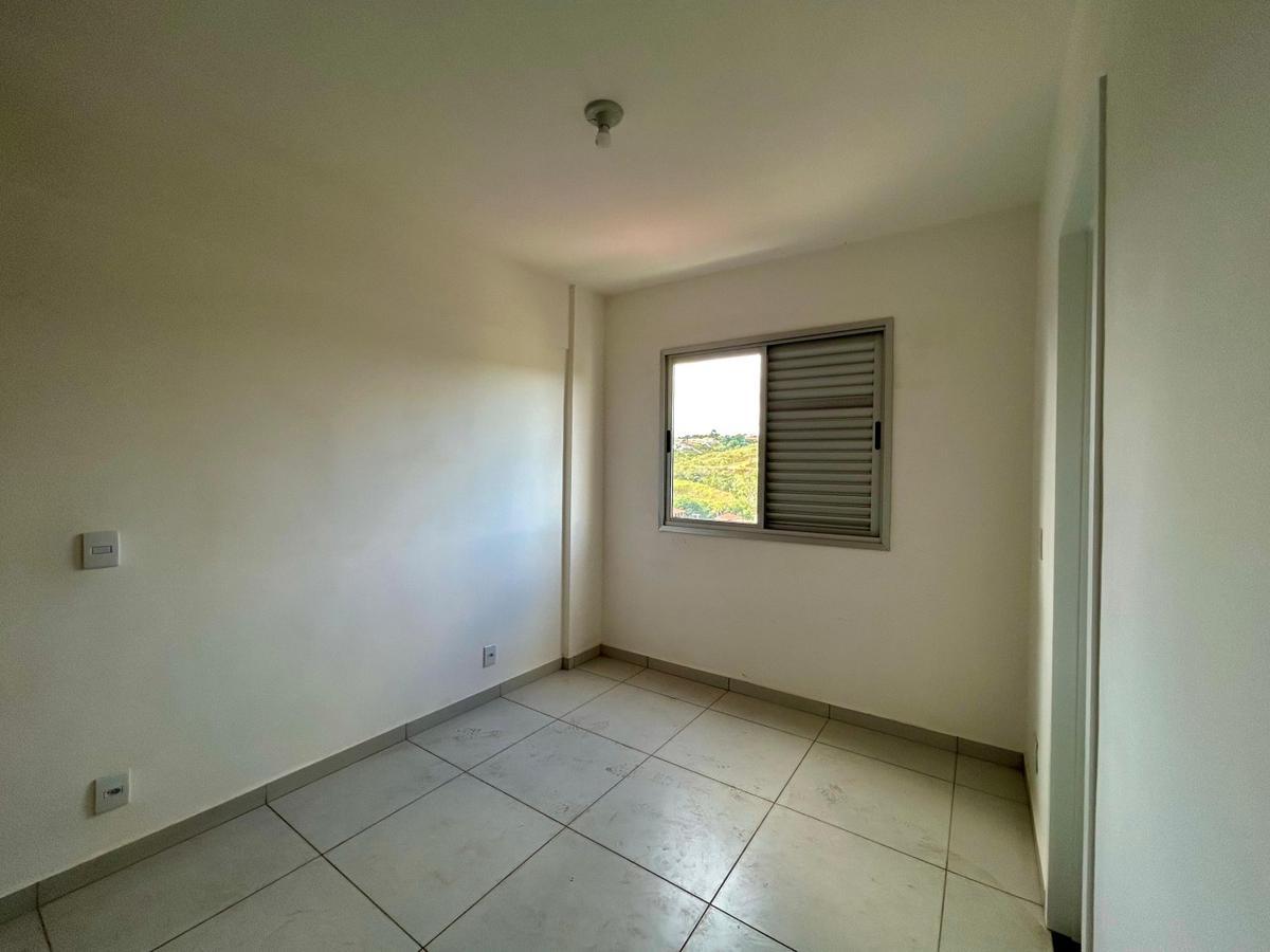 Cobertura, Centro, 3 Quartos, 2 Vagas, 1 Suíte