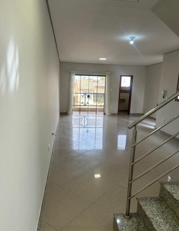 Casa, Fernão Dias, 3 Quartos, 4 Vagas, 1 Suíte