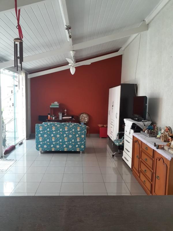 Casa, Carlos Prates, 2 Quartos, 4 Vagas