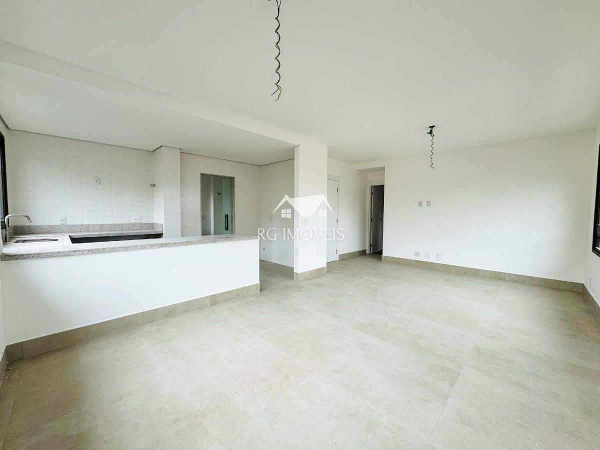 Apartamento, Barreiro, 3 Quartos, 2 Vagas, 1 Suíte