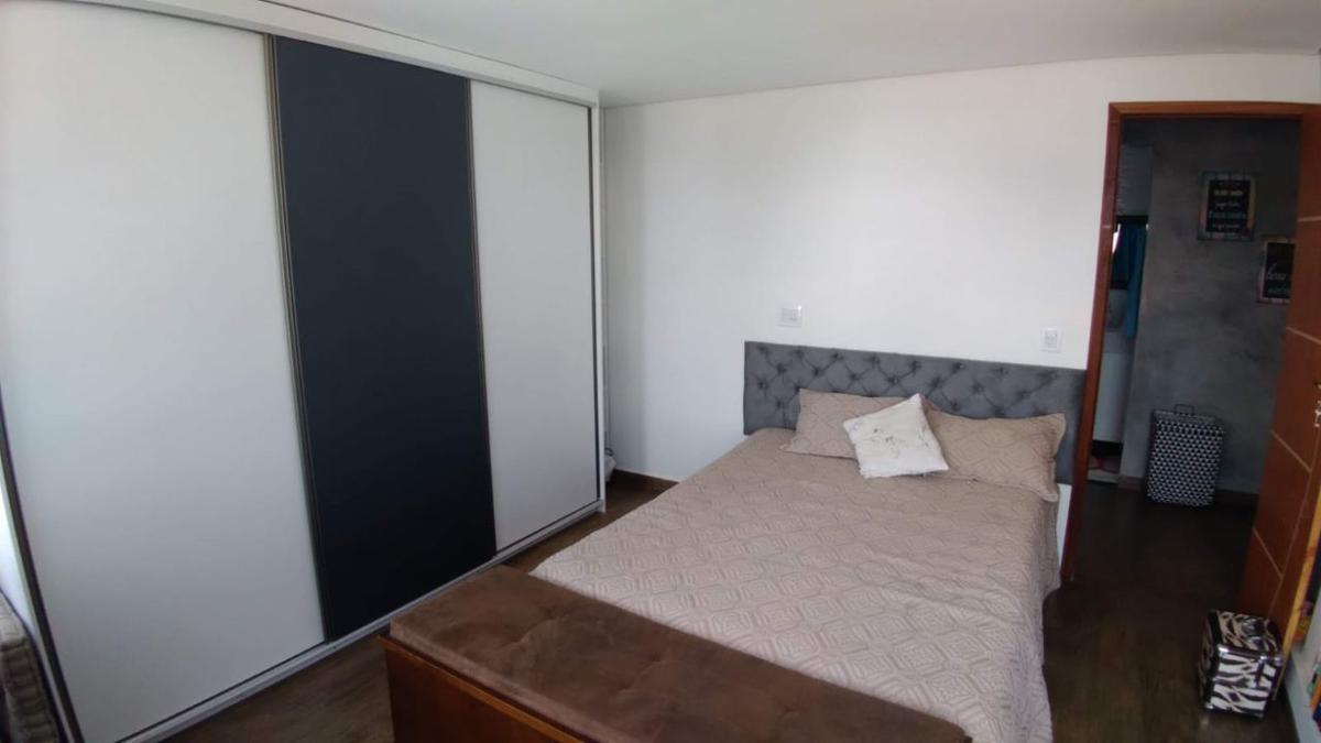Casa, Funcionários, 2 Quartos, 1 Vaga