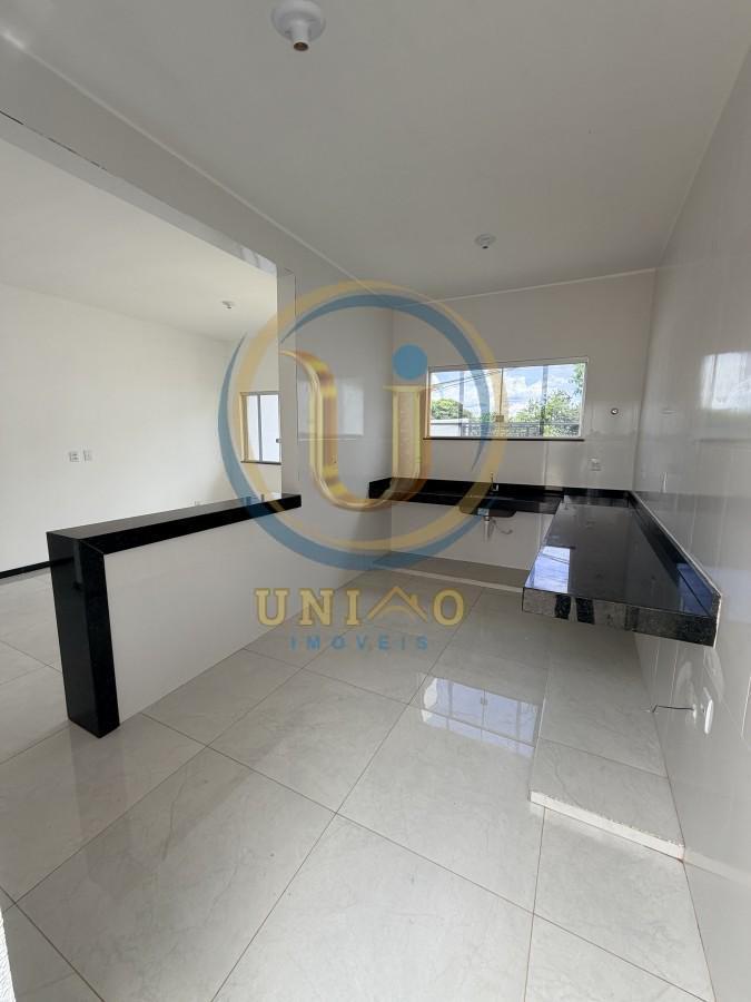 Casa, Centro, 3 Quartos, 2 Vagas, 1 Suíte