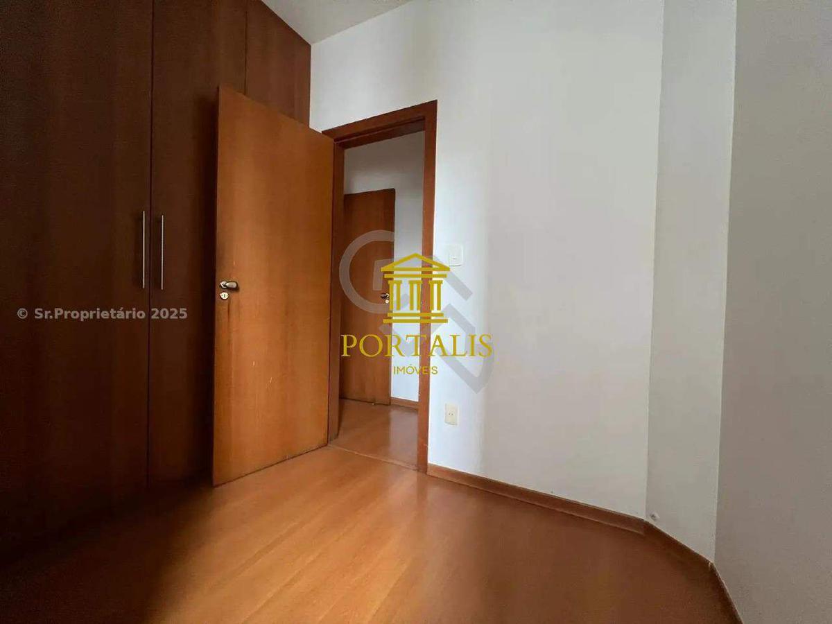 Apartamento, Estoril, 3 Quartos, 1 Vaga, 1 Suíte