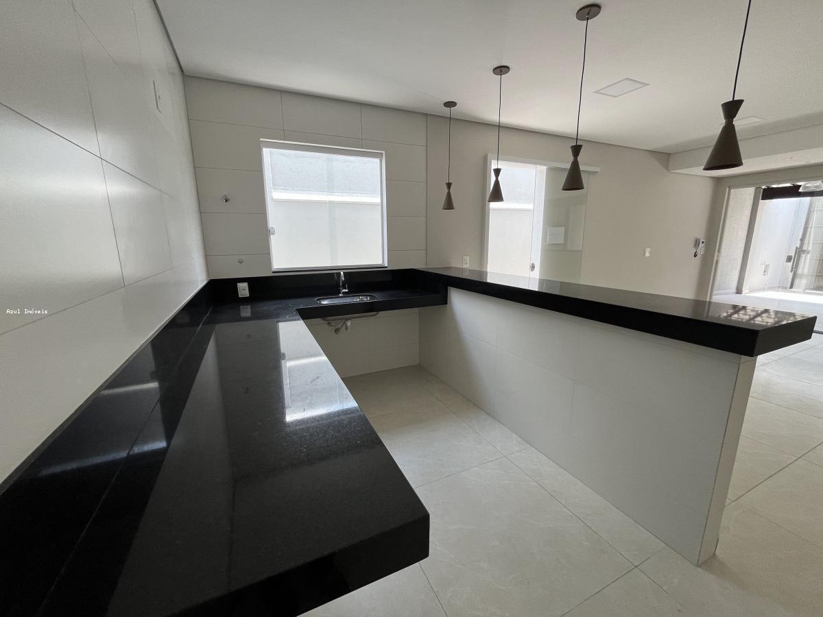 Casa, Rio Branco, 4 Quartos, 3 Vagas, 1 Suíte