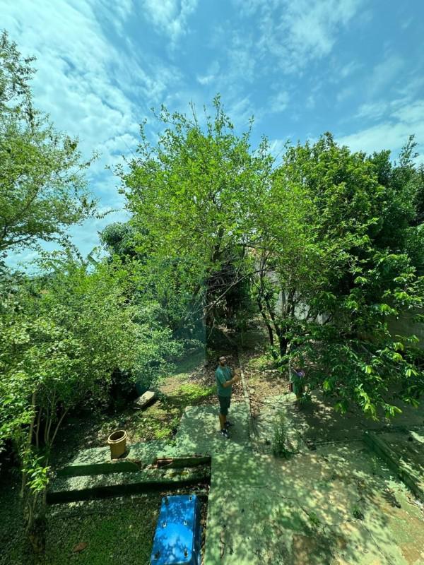 Casa, Petrópolis (barreiro), 4 Quartos, 3 Vagas, 2 Suítes