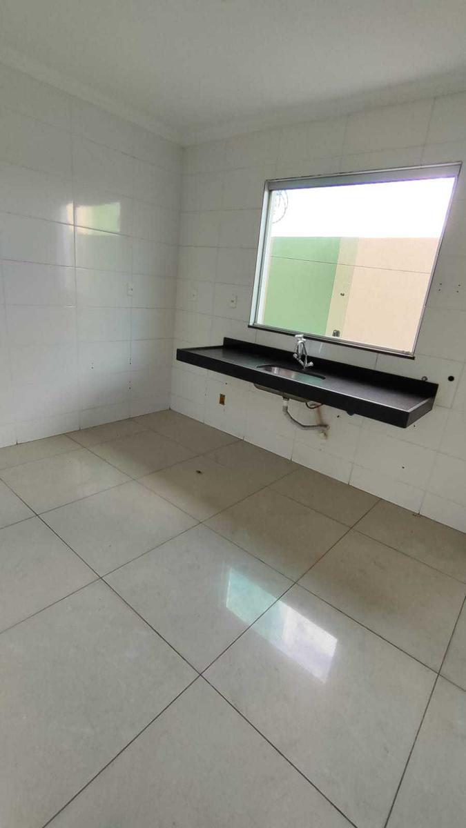 Casa, Cabral, 3 Quartos, 2 Vagas, 1 Suíte