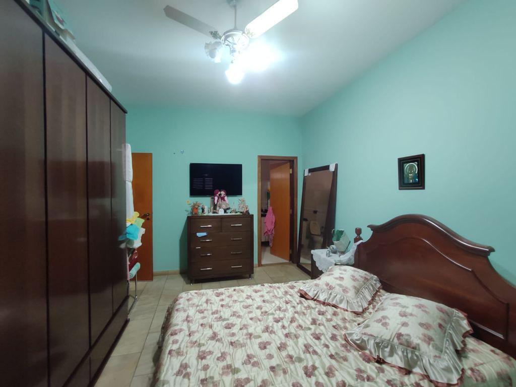 Casa, Rezende, 3 Quartos, 20 Vagas, 1 Suíte