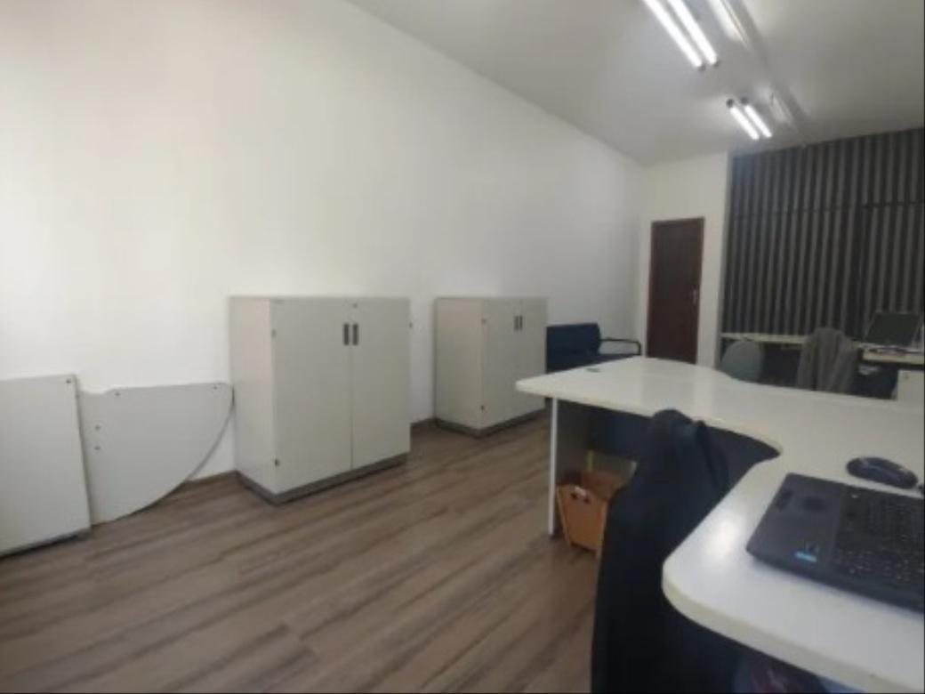 Sala, Savassi, 1 Vaga