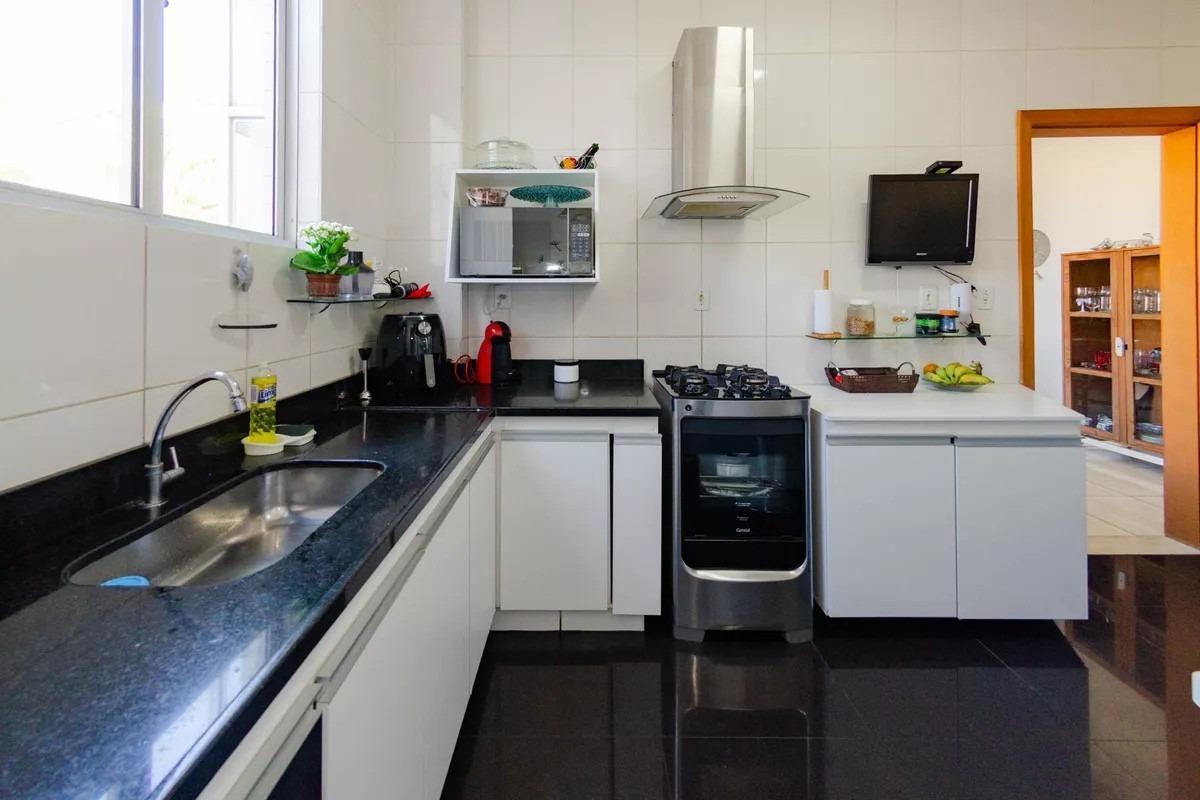 Cobertura, Estoril, 3 Quartos, 4 Vagas, 1 Suíte