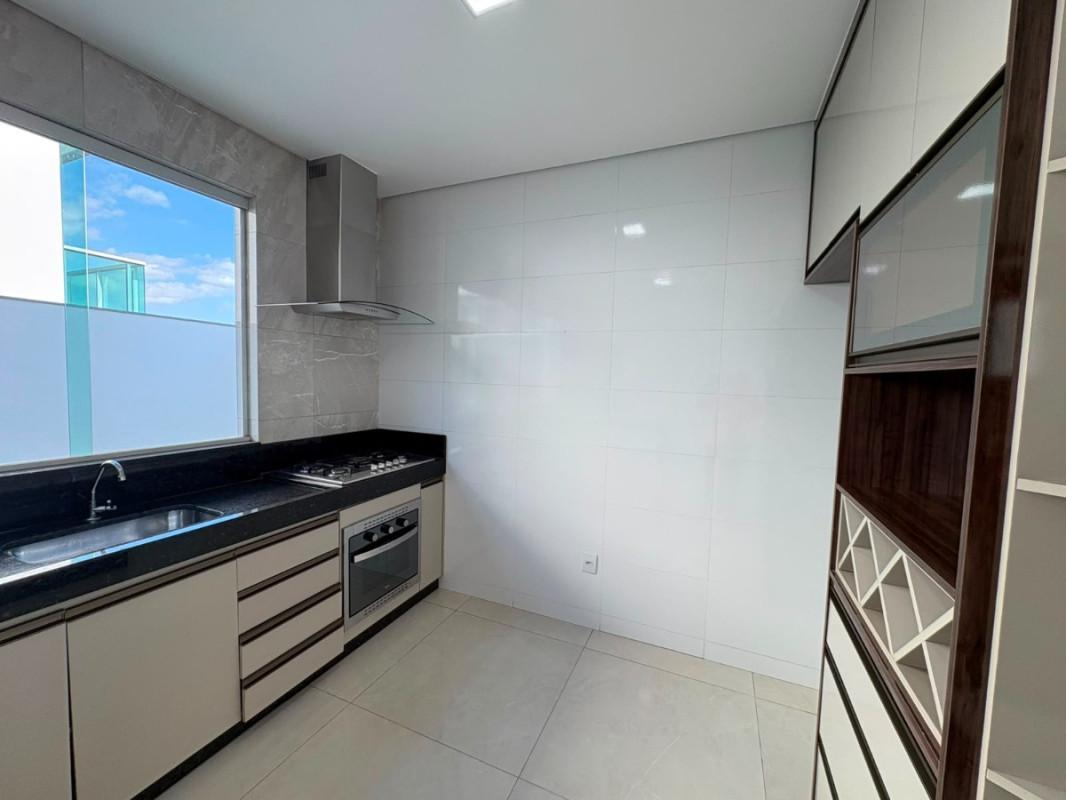 Casa, Masterville, 3 Quartos, 4 Vagas, 1 Suíte