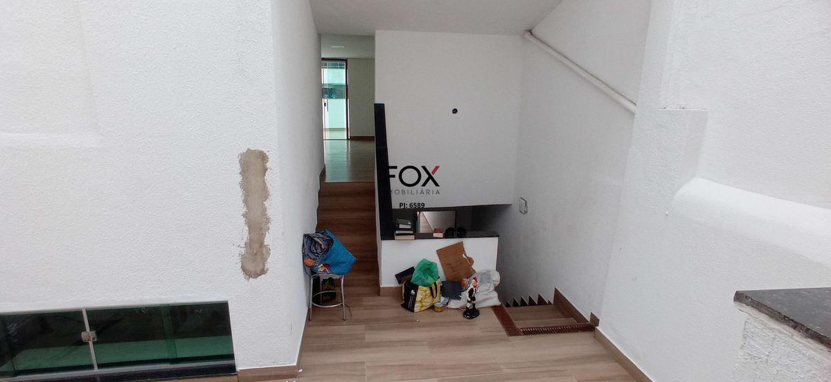 Casa, Colégio Batista, 2 Quartos, 2 Vagas, 1 Suíte
