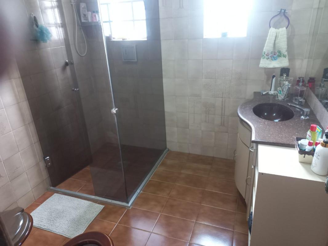 Casa, Planalto, 4 Quartos, 4 Vagas, 1 Suíte