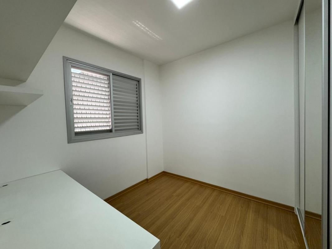 Apartamento, Estoril, 3 Quartos, 2 Vagas, 1 Suíte