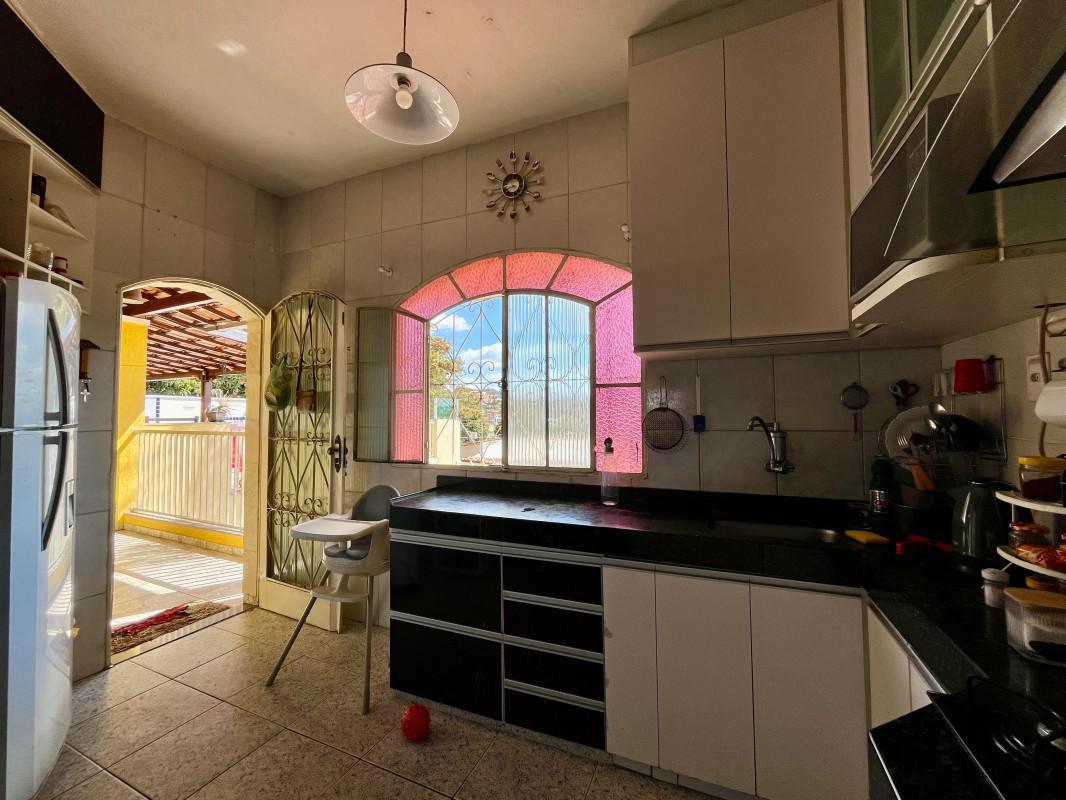 Casa, Glória, 6 Quartos, 4 Vagas, 2 Suítes