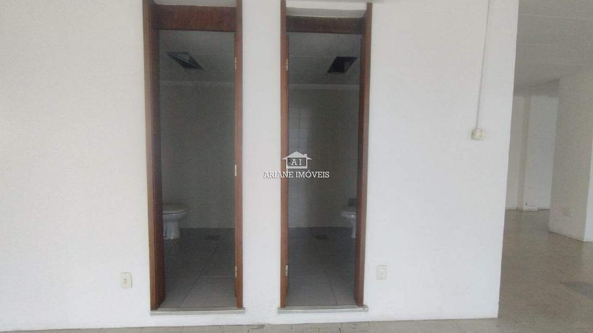 Andar, Centro, 0 Quarto, 4 Vagas