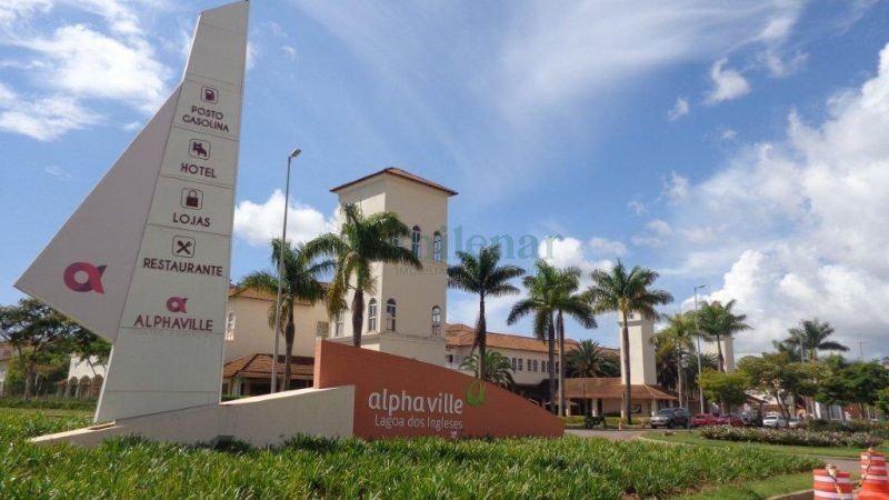 Casa, Alphaville - Lagoa dos Ingleses, 4 Quartos, 2 Vagas, 2 Suítes
