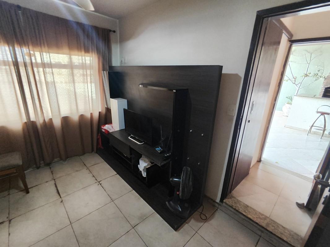 Casa, Concórdia, 5 Quartos, 4 Vagas, 2 Suítes