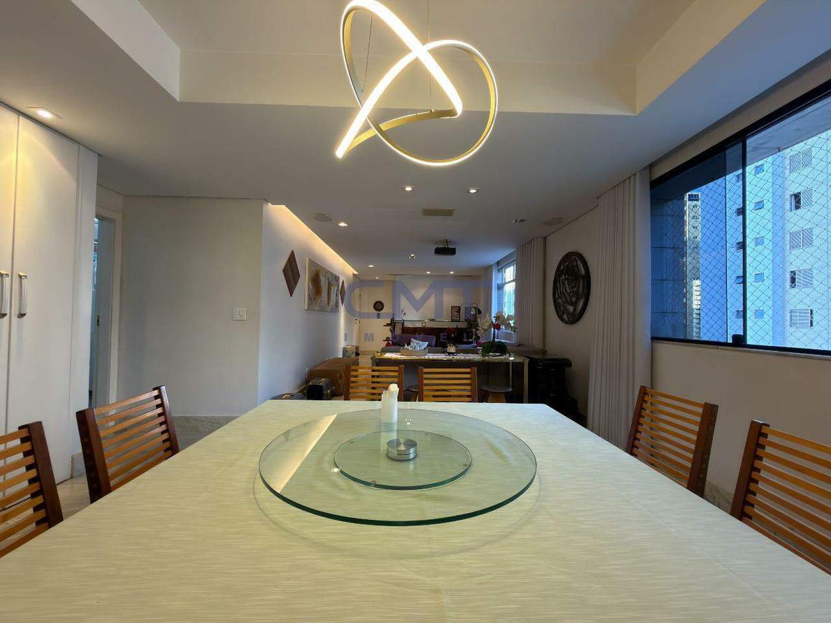 Apartamento, Funcionários, 4 Quartos, 2 Vagas, 2 Suítes