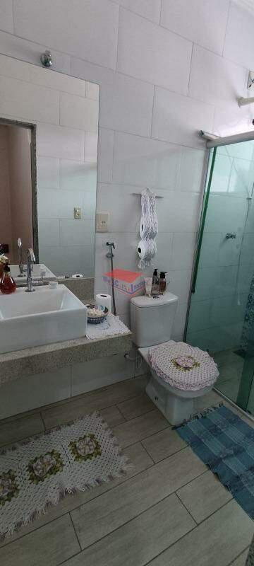 Casa, Nova Esperança, 3 Quartos, 6 Vagas, 1 Suíte