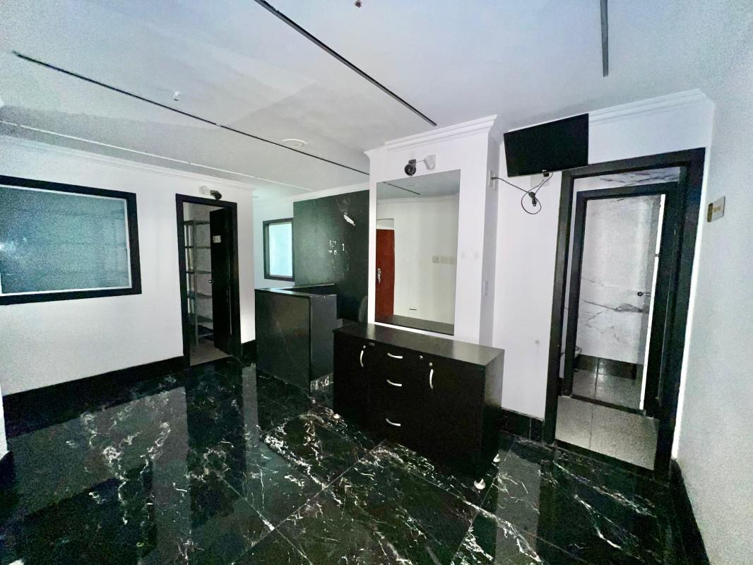 Sala, Savassi, 0 Quarto, 2 Vagas