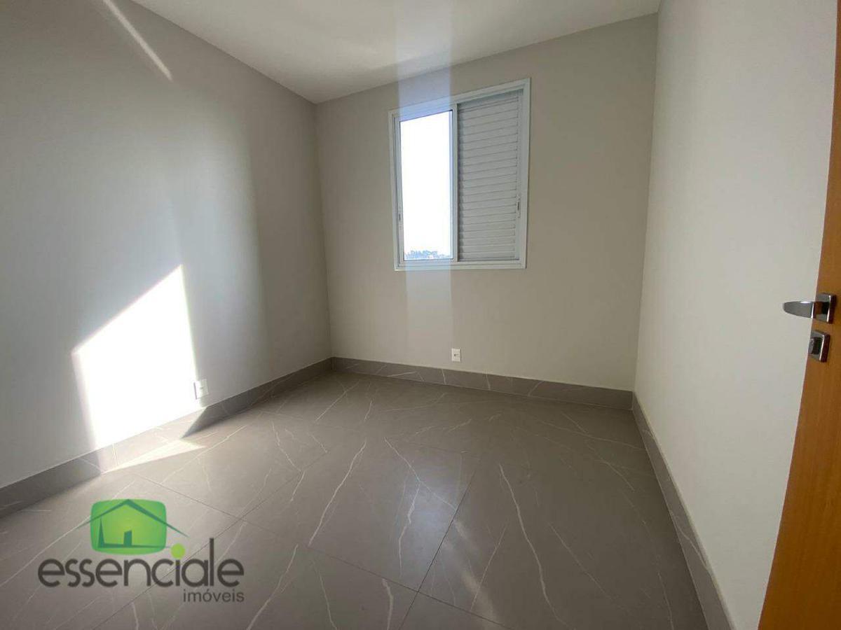 Cobertura, Fonte Grande, 3 Quartos, 2 Vagas, 1 Suíte