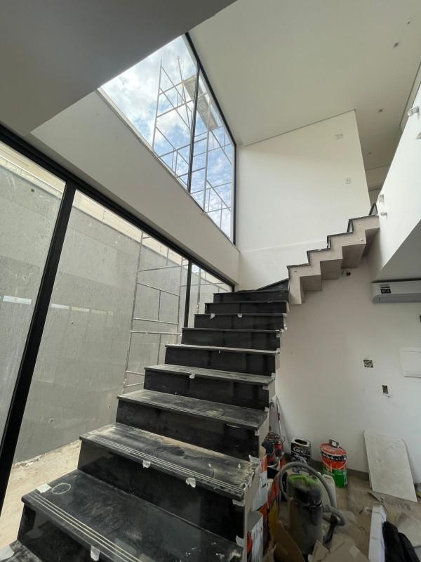 Casa, Trevo, 4 Quartos, 2 Vagas, 3 Suítes