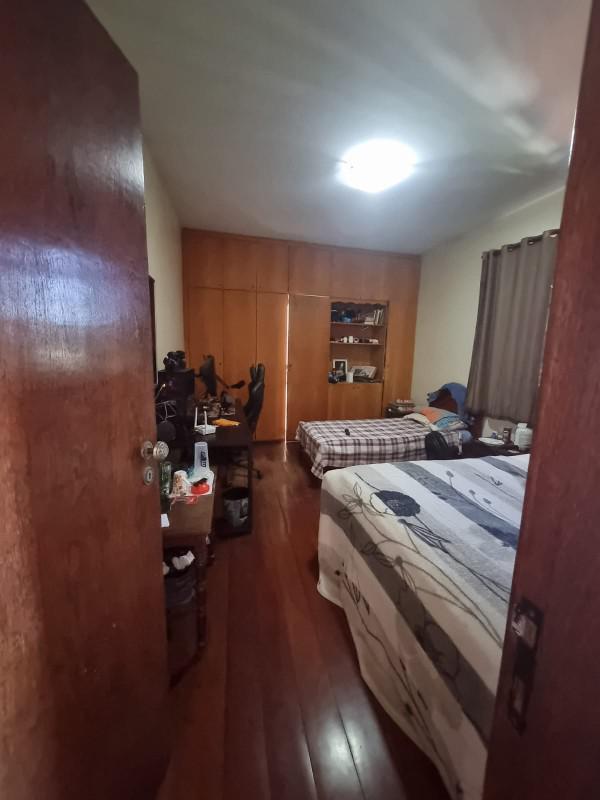 Casa, Três Barras, 5 Quartos, 3 Vagas, 1 Suíte