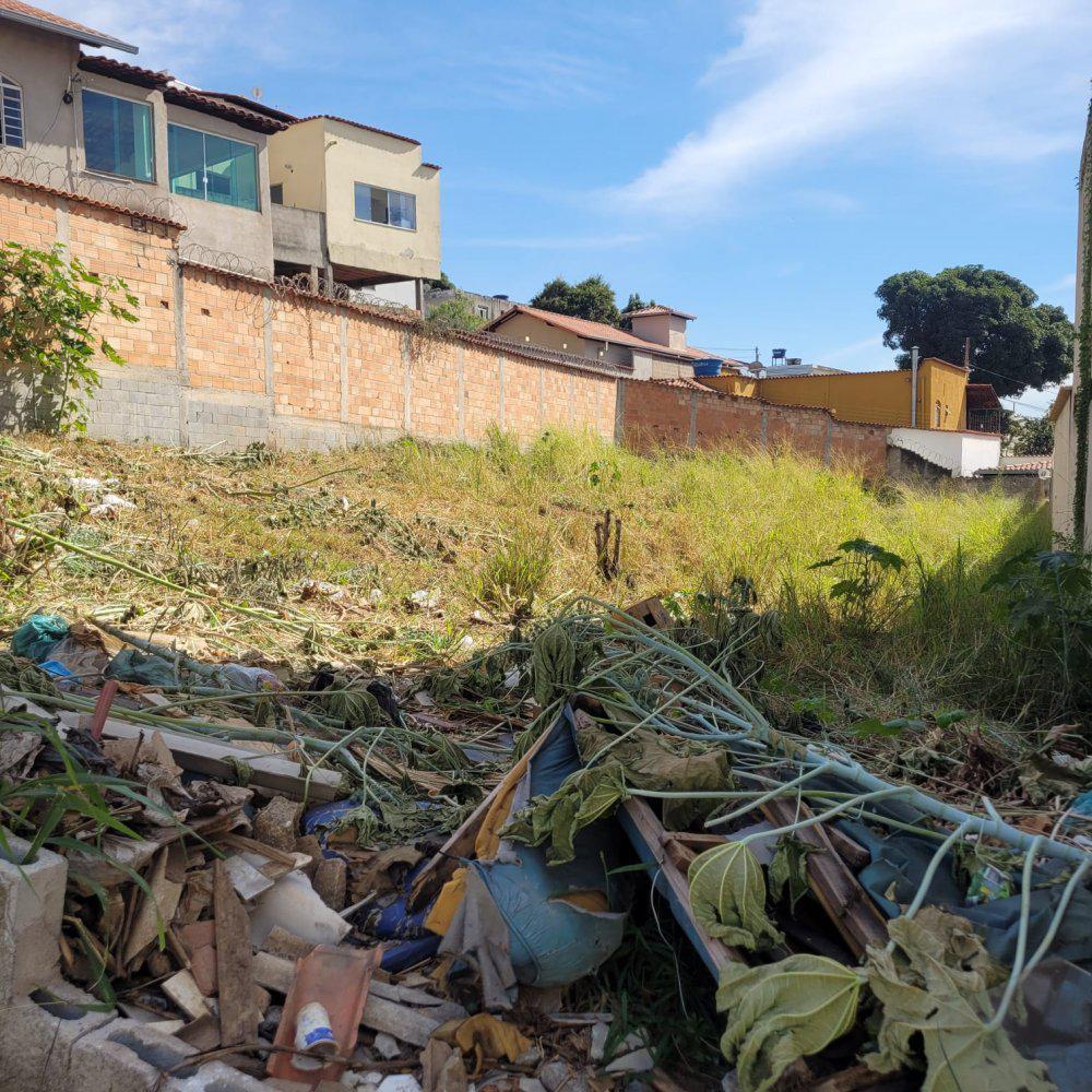 Lote, Tirol, 0 Quarto, 0 Vaga