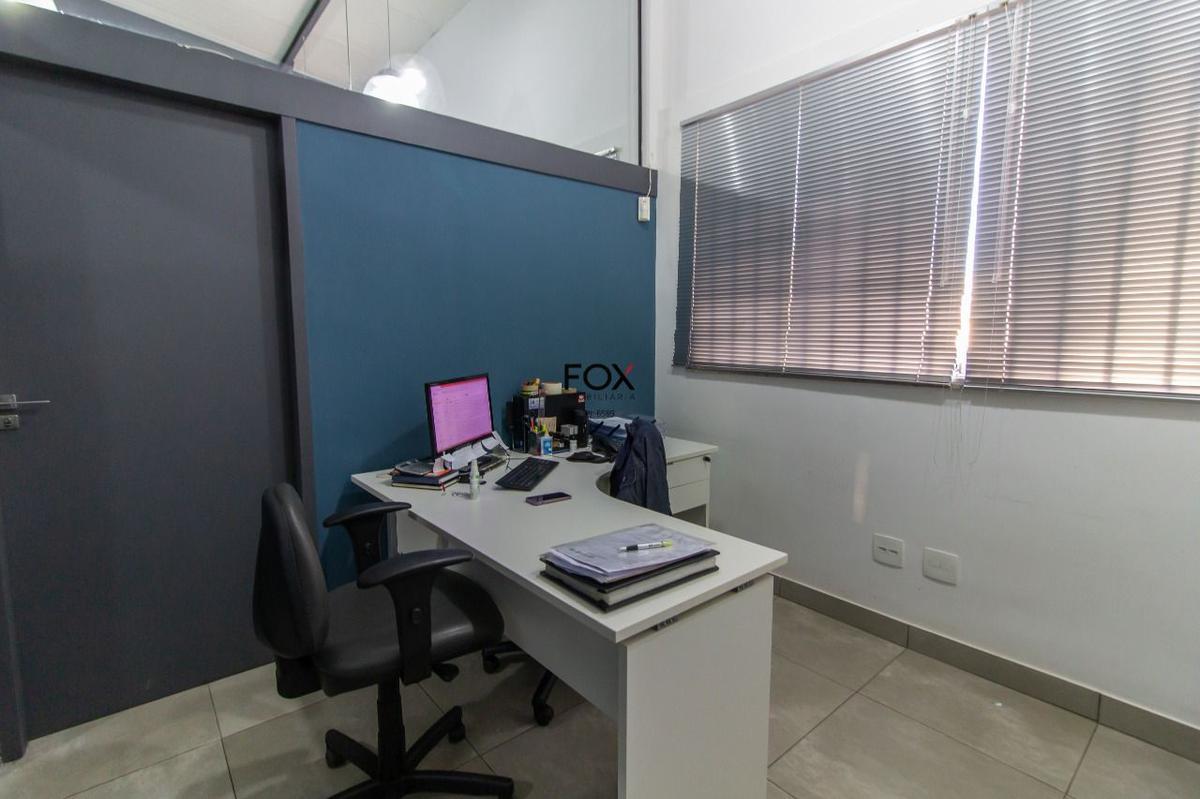 Sala, Estoril, 0 Quarto, 4 Vagas