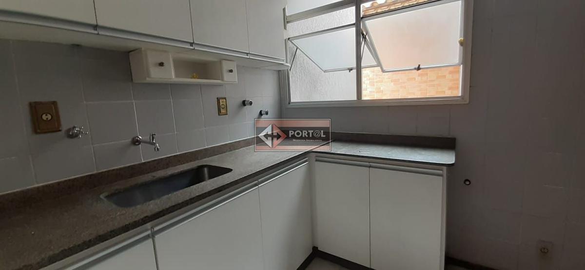 Apartamento, Itapoã, 3 Quartos, 4 Vagas, 1 Suíte