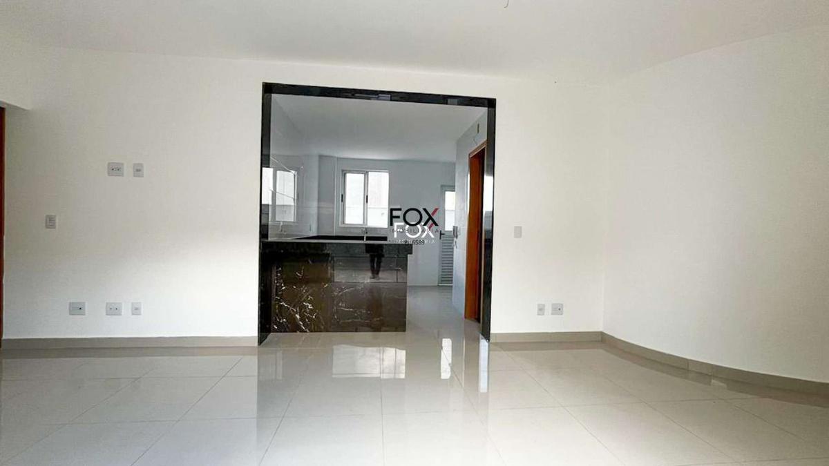 Apartamento, Vila Paris, 2 Quartos, 3 Vagas, 2 Suítes